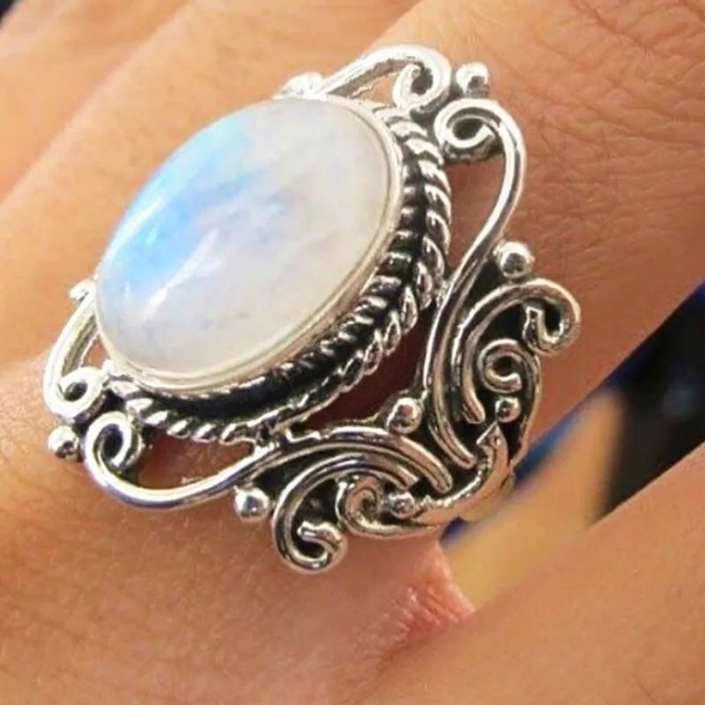 New Womens Moon Stone Silver Swirl Ring - Picture 2 of 2